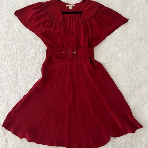 HYPE 100% Silk V-Neck w/ Red Belt - Size 4 - Picture 1 of 6